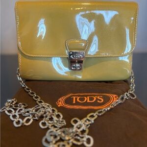 Authentic TOD’S Patent Leather with silver chain crossbody bag